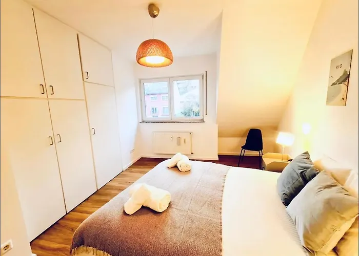 New Large 2Bedrooms With Parking-Bon68